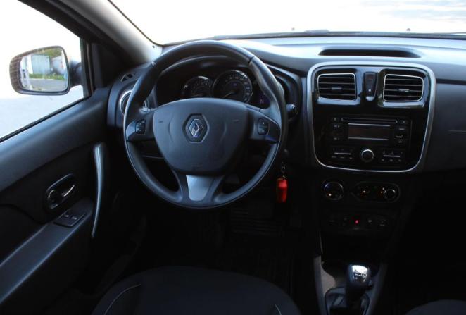 Renault Sandero II с пробегом 2015 года, цена 840 000 рублей, 80881 км, хэтчбек, Автокод Объявления