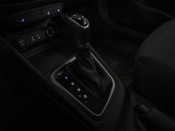 Hyundai Solaris II с пробегом 2017 года, цена 1 177 000 рублей, 189488 км, седан, Автокод Объявления