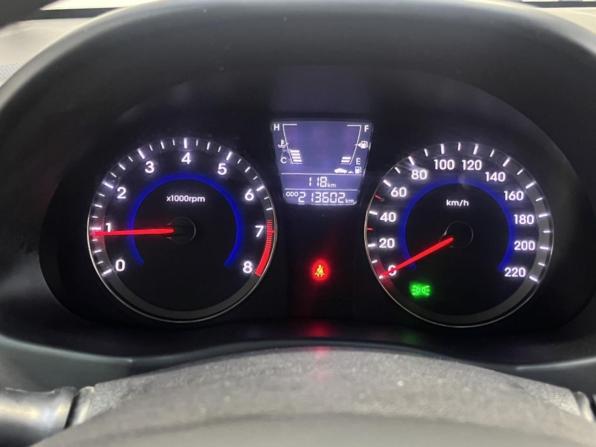 Hyundai Solaris I с пробегом 2011 года, цена 635 000 рублей, 213598 км, седан, Автокод Объявления