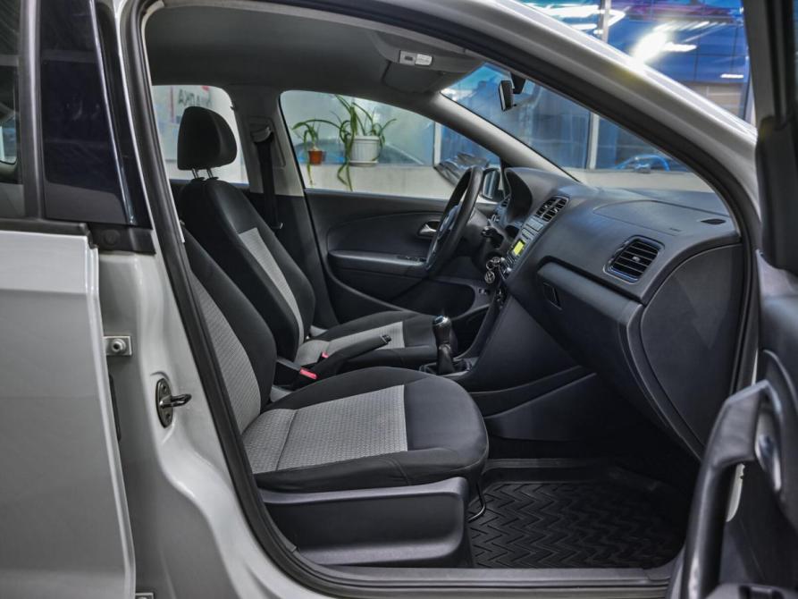 Volkswagen Polo V Челябинск  - изображение 26