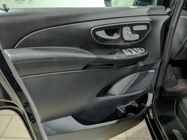 Mercedes-Benz V-Класс III (W447) с пробегом 2017 года, цена 3 862 500 рублей, 130591 км, минивэн, Автокод Объявления