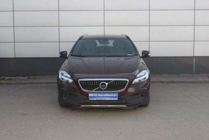 Volvo V40 II Рестайлинг с пробегом 2017 года, цена 1 296 000 рублей, 192453 км, хэтчбек, Автокод Объявления