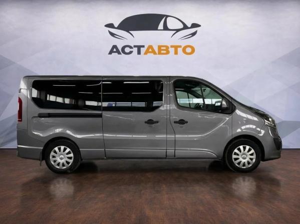 Opel Vivaro B с пробегом 2017 года, цена 1 850 000 рублей, 192002 км, минивэн, Автокод Объявления