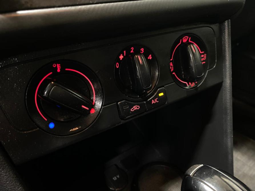 Volkswagen Polo V Рестайлинг Кемерово  - изображение 8
