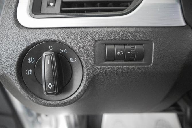 Skoda Rapid I Рестайлинг с пробегом 2017 года, цена 1 199 000 рублей, 152000 км, лифтбек, Автокод Объявления