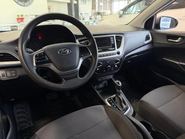 Hyundai Solaris II с пробегом 2019 года, цена 1 390 000 рублей, 115870 км, седан, Автокод Объявления