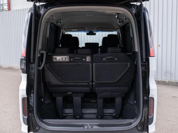 Honda Stepwgn V с пробегом 2015 года, цена 2 299 000 рублей, 105093 км, минивэн, Автокод Объявления