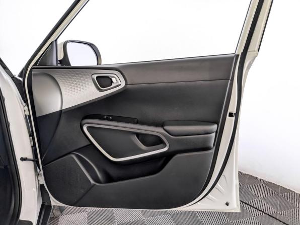 Kia Soul III с пробегом 2022 года, цена 2 080 000 рублей, 65135 км, хэтчбек, Автокод Объявления