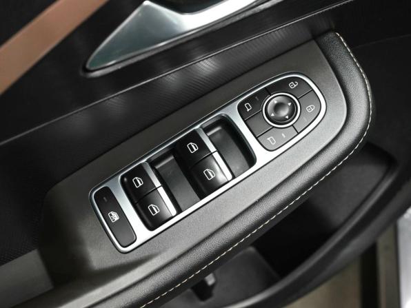 Omoda C5 I с пробегом 2022 года, цена 1 750 000 рублей, 51321 км, внедорожник, Автокод Объявления