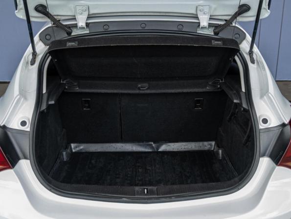 Opel Astra J Рестайлинг с пробегом 2012 года, цена 865 000 рублей, 138443 км, хэтчбек, Автокод Объявления