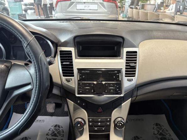 Chevrolet Cruze I с пробегом 2011 года, цена 579 000 рублей, 210036 км, седан, Автокод Объявления
