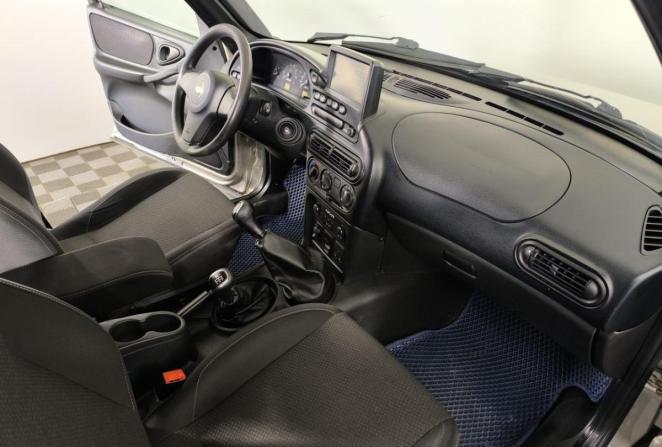 Chevrolet Niva I Рестайлинг с пробегом 2020 года, цена 800 000 рублей, 100238 км, внедорожник, Автокод Объявления