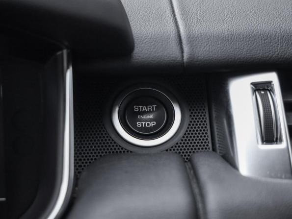 Land Rover Range Rover Sport II Рестайлинг с пробегом 2018 года, цена 4 599 000 рублей, 130125 км, внедорожник, Автокод Объявления