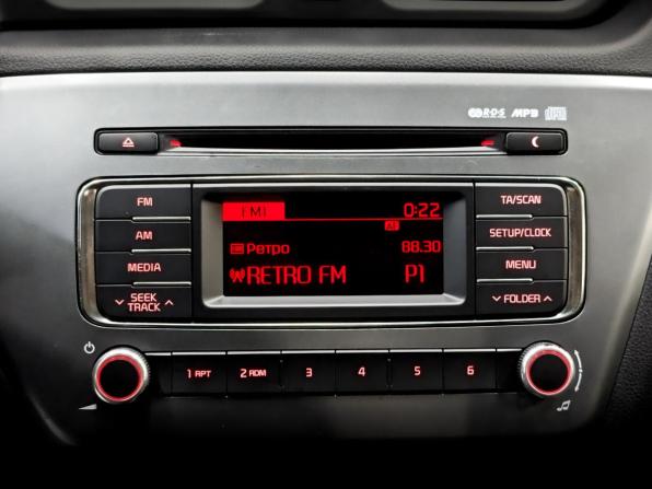Kia Rio III Рестайлинг с пробегом 2015 года, цена 1 000 000 рублей, 101027 км, хэтчбек, Автокод Объявления