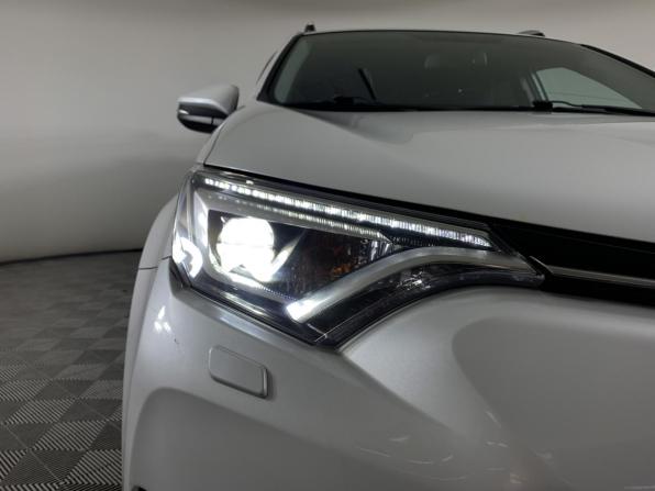 Toyota RAV4 IV (XA40) Рестайлинг с пробегом 2018 года, цена 3 380 000 рублей, 80126 км, внедорожник, Автокод Объявления