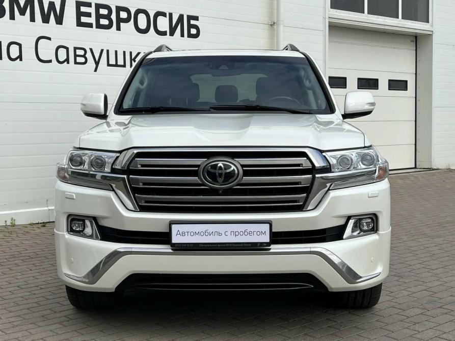 Toyota Land Cruiser 200 Series Рестайлинг 2 Санкт-Петербург  - изображение 3
