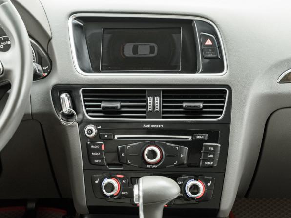 Audi Q5 I (8R) Рестайлинг с пробегом 2013 года, цена 1 950 000 рублей, 230414 км, внедорожник, Автокод Объявления