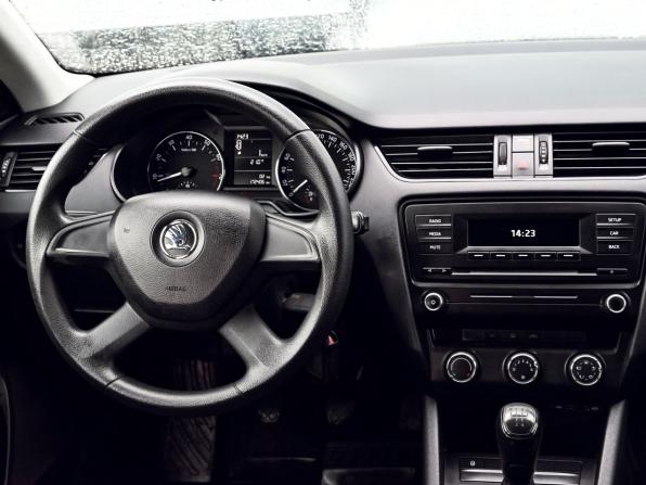 Skoda Octavia III (A7) с пробегом 2014 года, цена 899 000 рублей, 172405 км, лифтбек, Автокод Объявления