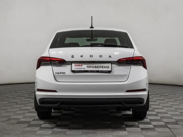 Skoda Rapid II с пробегом 2021 года, цена 1 939 000 рублей, 64600 км, лифтбек, Автокод Объявления