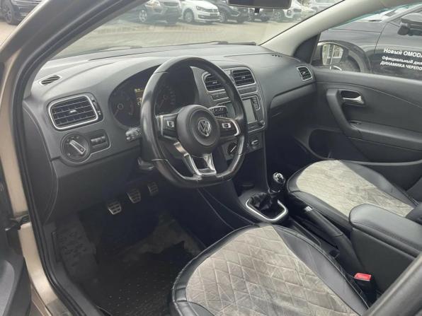 Volkswagen Polo V Рестайлинг с пробегом 2018 года, цена 1 221 000 рублей, 85310 км, седан, Автокод Объявления