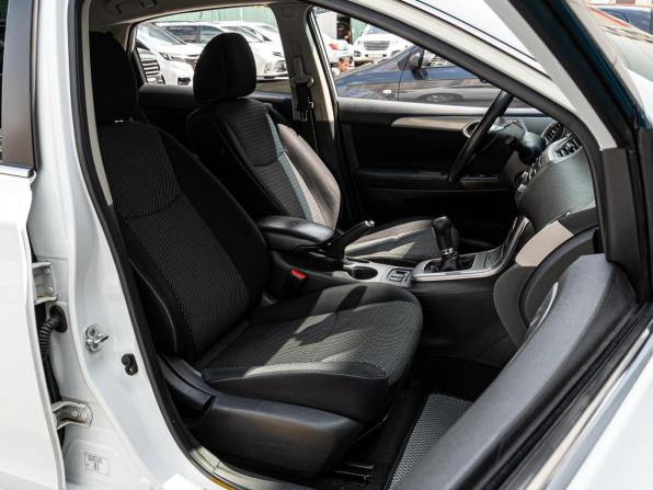 Nissan Sentra VII (B17) с пробегом 2015 года, цена 980 000 рублей, 181818 км, седан, Автокод Объявления