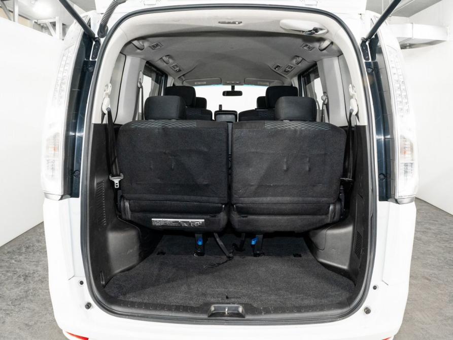 Nissan Serena IV (C26) Иркутск  - изображение 19