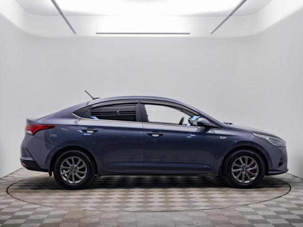 Hyundai Solaris II Рестайлинг с пробегом 2021 года, цена 1 580 000 рублей, 134419 км, седан, Автокод Объявления