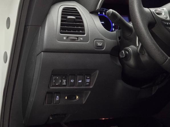 Infiniti QX70 с пробегом 2013 года, цена 1 750 000 рублей, 212000 км, внедорожник, Автокод Объявления
