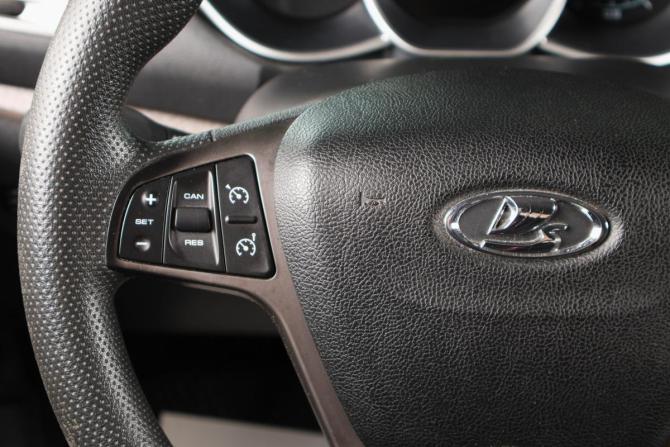 Lada (ВАЗ) Vesta I с пробегом 2016 года, цена 739 000 рублей, 130000 км, седан, Автокод Объявления