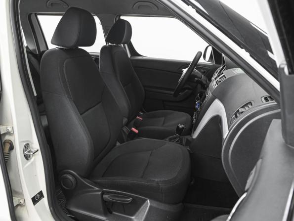 Skoda Yeti I Рестайлинг с пробегом 2013 года, цена 985 000 рублей, 134031 км, внедорожник, Автокод Объявления
