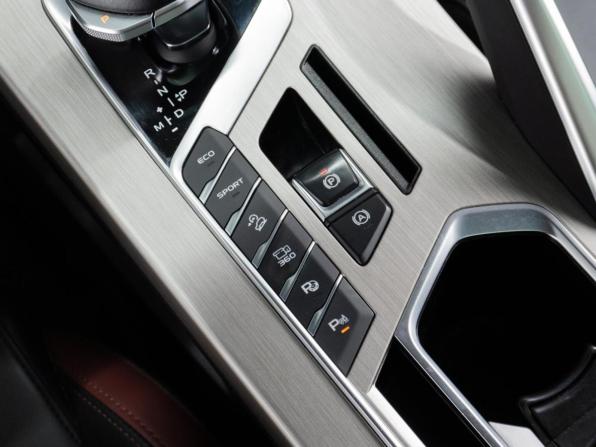 Geely Coolray I с пробегом 2023 года, цена 1 970 000 рублей, 61298 км, внедорожник, Автокод Объявления