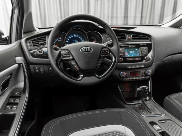 Kia Ceed II с пробегом 2013 года, цена 1 280 000 рублей, 81906 км, хэтчбек, Автокод Объявления