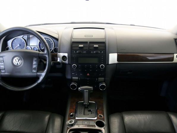 Volkswagen Touareg I Рестайлинг с пробегом 2007 года, цена 795 000 рублей, 290581 км, внедорожник, Автокод Объявления