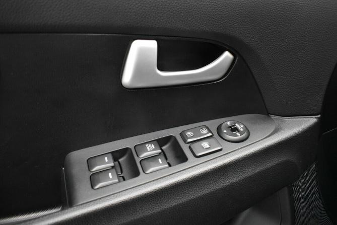 Kia Sportage III Рестайлинг с пробегом 2015 года, цена 1 300 000 рублей, 159141 км, внедорожник, Автокод Объявления
