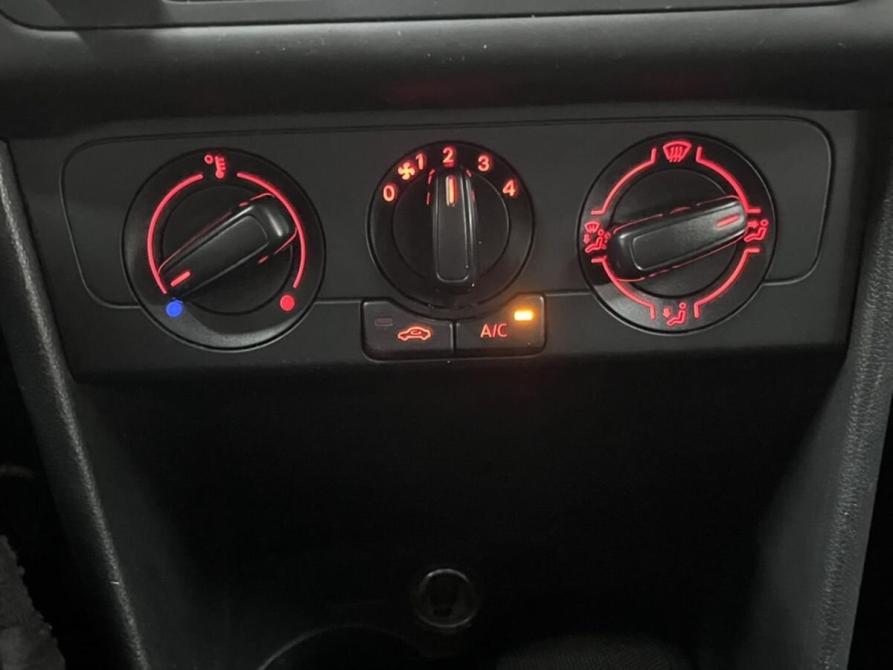 Volkswagen Polo V Рестайлинг Курск  - изображение 12