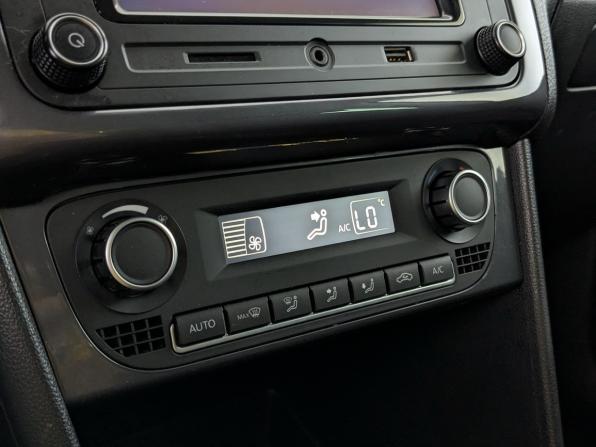 Volkswagen Polo V Рестайлинг с пробегом 2018 года, цена 1 250 000 рублей, 115012 км, седан, Автокод Объявления