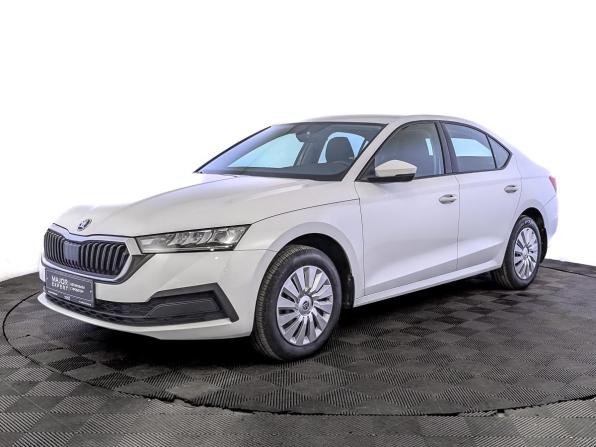 Skoda Octavia IV (A8) с пробегом 2021 года, цена 2 359 000 рублей, 69993 км, лифтбек, Автокод Объявления
