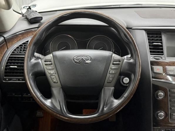 Infiniti QX56 II с пробегом 2011 года, цена 1 929 000 рублей, 323602 км, внедорожник, Автокод Объявления