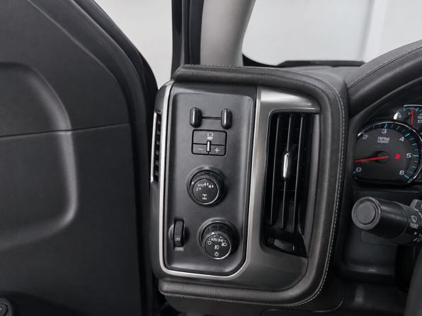 Chevrolet Silverado III (K2XX) Рестайлинг с пробегом 2016 года, цена 4 270 000 рублей, 235232 км, offers.body_type.unknown, Автокод Объявления