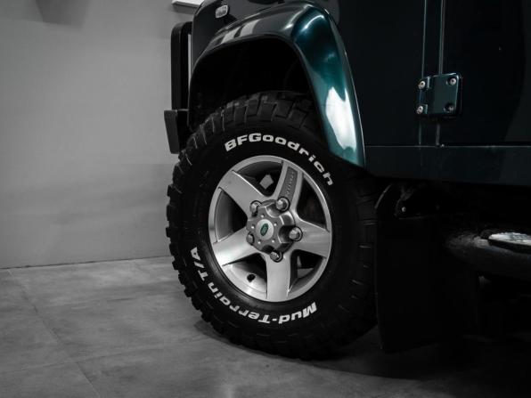 Land Rover Defender I Рестайлинг с пробегом 2014 года, цена 3 200 000 рублей, 98537 км, внедорожник, Автокод Объявления