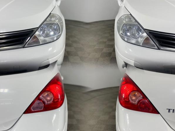 Nissan Tiida I Рестайлинг с пробегом 2012 года, цена 750 000 рублей, 213289 км, хэтчбек, Автокод Объявления
