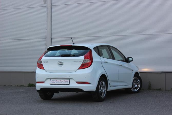 Hyundai Solaris I Рестайлинг с пробегом 2015 года, цена 997 000 рублей, 167125 км, хэтчбек, Автокод Объявления