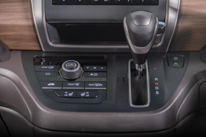 Honda Freed II Рестайлинг с пробегом 2020 года, цена 2 249 000 рублей, 59000 км, компактвэн, Автокод Объявления