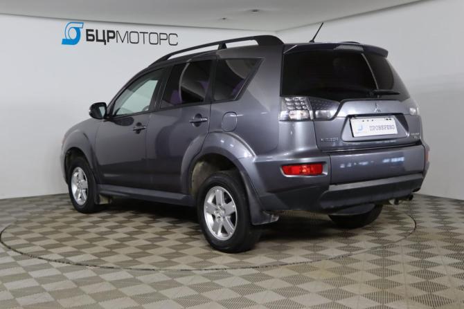 Mitsubishi Outlander II Рестайлинг с пробегом 2011 года, цена 799 990 рублей, 321074 км, внедорожник, Автокод Объявления