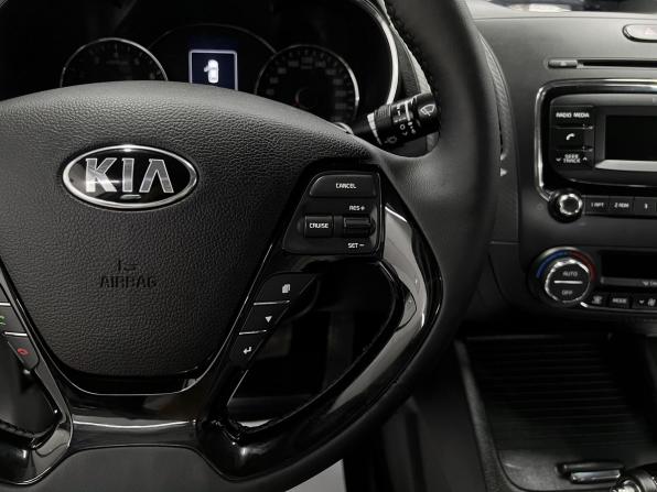 Kia Cerato III Рестайлинг (Classic) с пробегом 2017 года, цена 1 295 000 рублей, 179242 км, седан, Автокод Объявления