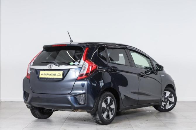 Honda Fit III Рестайлинг с пробегом 2016 года, цена 1 049 000 рублей, 91000 км, хэтчбек, Автокод Объявления