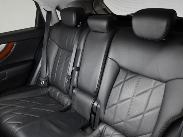 Infiniti FX II (S51) Рестайлинг с пробегом 2011 года, цена 1 900 000 рублей, 99040 км, внедорожник, Автокод Объявления