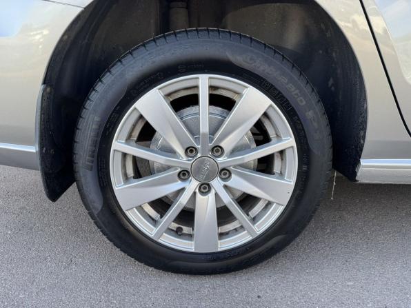 Volkswagen Polo V Рестайлинг с пробегом 2019 года, цена 1 500 000 рублей, 94386 км, седан, Автокод Объявления