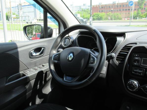 Renault Kaptur I с пробегом 2018 года, цена 1 580 000 рублей, 36604 км, внедорожник, Автокод Объявления