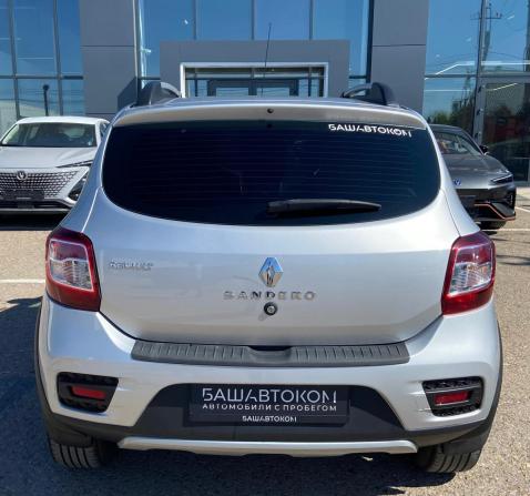 Renault Sandero II с пробегом 2017 года, цена 999 000 рублей, 97494 км, хэтчбек, Автокод Объявления